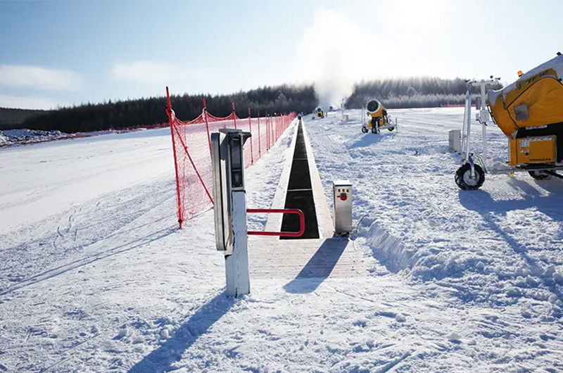 Custom-Snow-Turnstile-Solution-1
