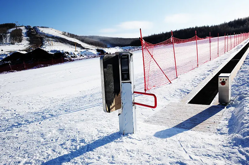 Custom-Snow-Turnstile-Solution-2
